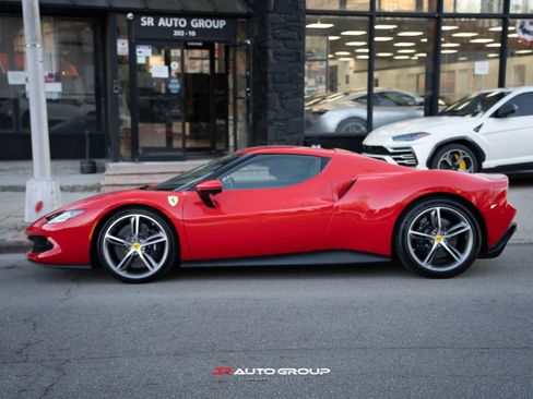 Used 2022 Ferrari 296 GTB RWD image 9