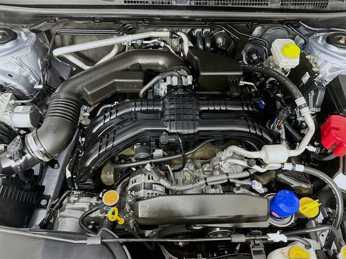 Used 2024 Subaru Crosstrek 2.0i Premium image 31