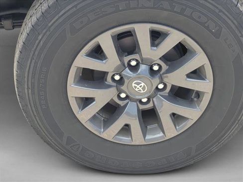 Used 2023 Toyota Tacoma SR5 w/ Technology Package RWD image 16