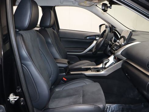 Used 2023 Mitsubishi Eclipse Cross SE image 16