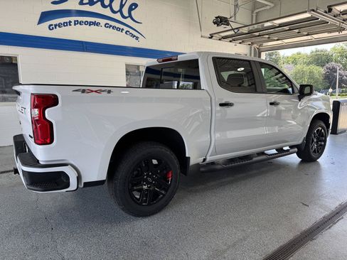 New 2026 Chevrolet Silverado 1500 RST w/ Redline Edition AWD/4WD image 11