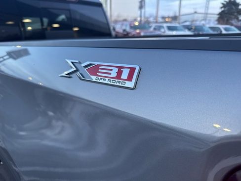 Used 2021 GMC Sierra 1500 SLE image 7