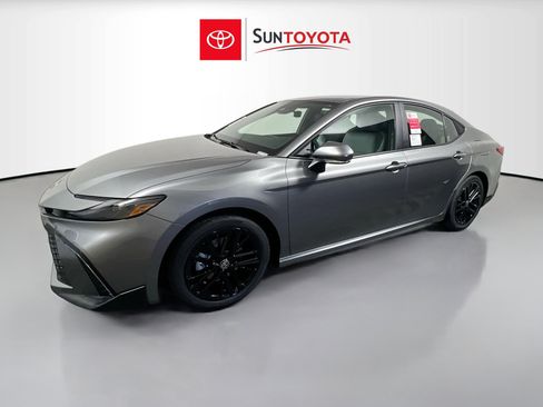 New 2026 Toyota Camry SE FWD image 9