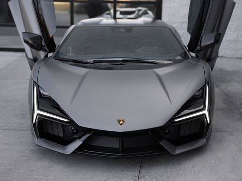 Used 2025 Lamborghini Revuelto AWD/4WD image 5