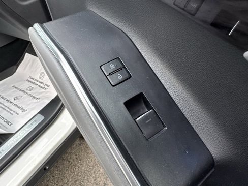 Used 2021 Toyota Highlander Limited image 51