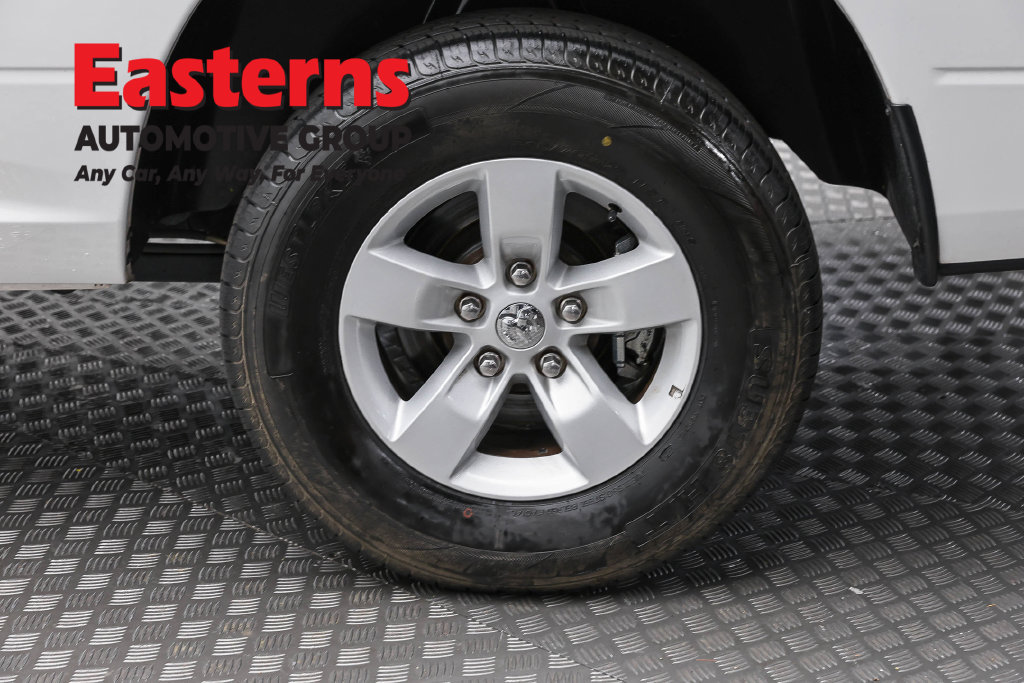 Used 2024 RAM 1500 Classic SLT RWD image 9