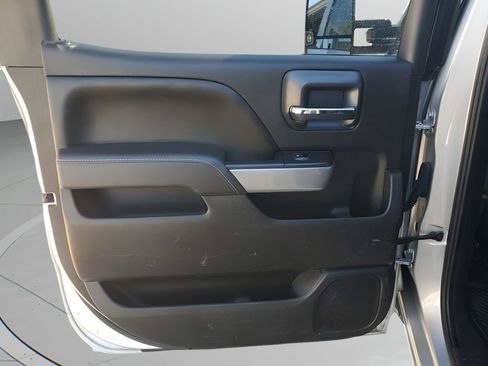 Used 2017 Chevrolet Silverado 2500 LT w/ Texas Edition image 17