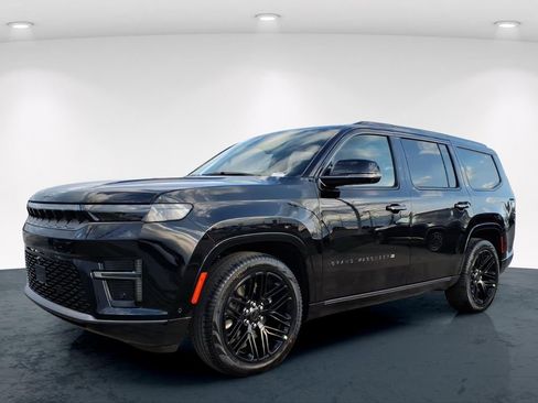 New 2026 Jeep Grand Wagoneer Limited AWD/4WD image 2
