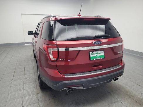 Used 2018 Ford Explorer XLT w/ Equipment Group 202A FWD image 6