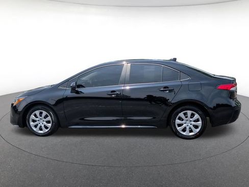 Used 2024 Toyota Corolla LE FWD image 3