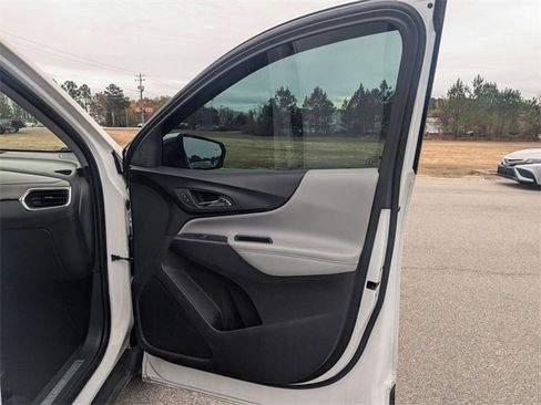 Used 2019 Chevrolet Equinox Premier image 31