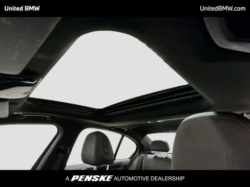 Used 2025 BMW 330i Sedan image 12