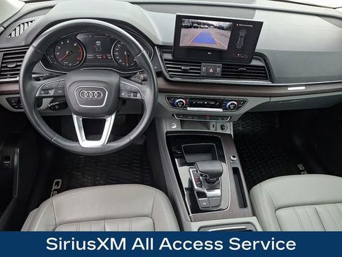 Used 2021 Audi Q5 2.0T Premium image 3