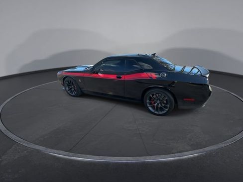 Used 2021 Dodge Challenger R/T Scat Pack RWD image 11
