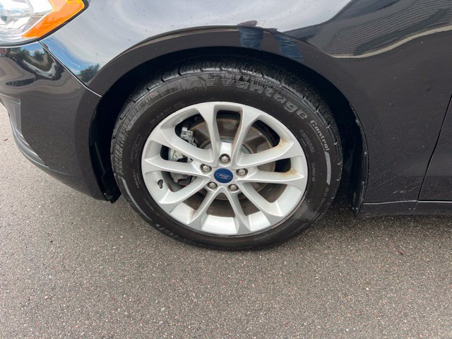 Used 2020 Ford Fusion SE FWD image 9