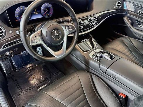Used 2019 Mercedes-Benz S 560 Sedan image 9