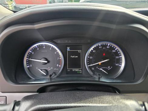 Used 2017 Toyota Highlander Limited AWD/4WD image 27