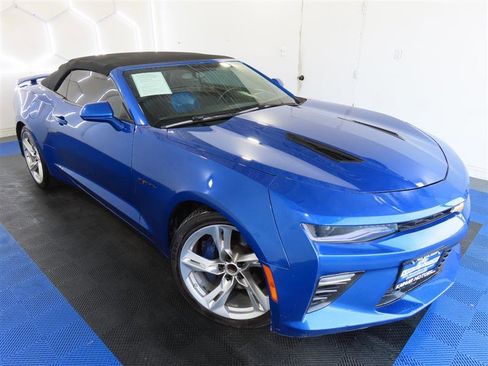 Used 2017 Chevrolet Camaro SS RWD image 6