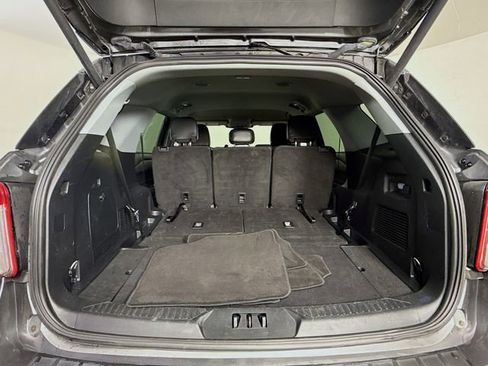 Used 2023 Ford Explorer XLT w/ Equipment Group 202A image 23