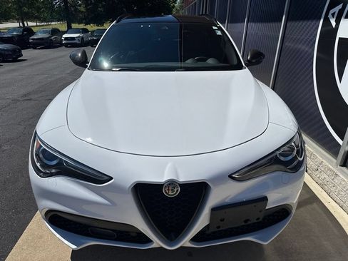 Used 2023 Alfa Romeo Stelvio Estrema AWD/4WD image 9