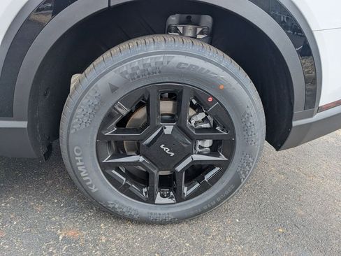 New 2027 Kia Telluride LX FWD image 24