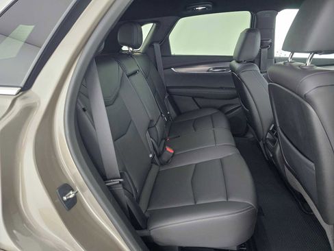 Used 2023 Cadillac XT5 Luxury image 12