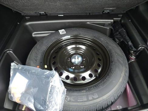 New 2026 Jeep Grand Cherokee Altitude AWD/4WD image 31