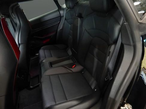 Used 2021 Porsche Taycan 4S image 22