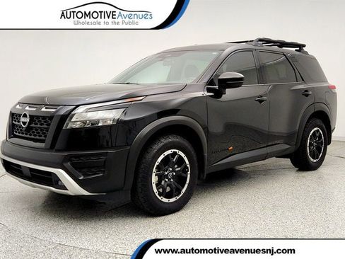 Used 2025 Nissan Pathfinder Rock Creek AWD/4WD image 1