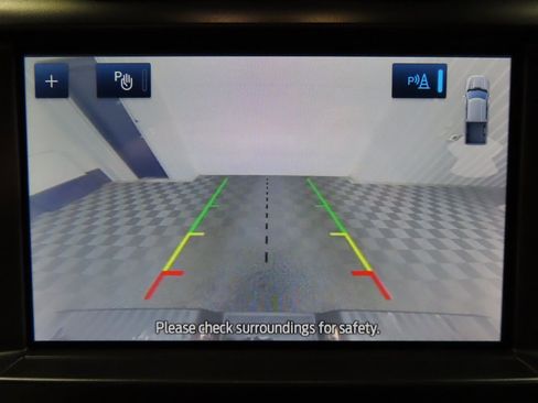 Used 2023 Ford F150 XLT w/ XTR Package image 15