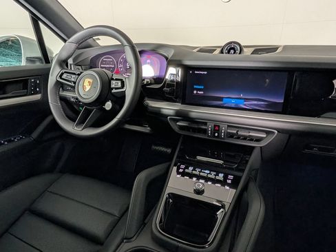 New 2026 Porsche Cayenne AWD/4WD image 22