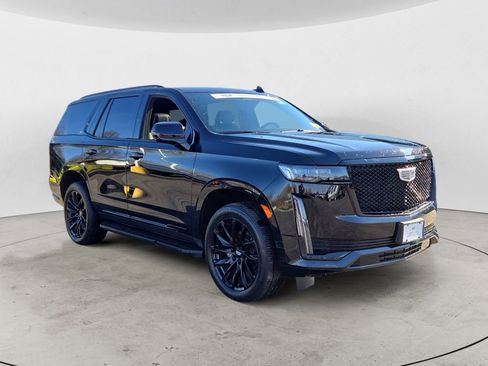 Certified 2024 Cadillac Escalade Sport w/ LPO, ONYX Package image 8