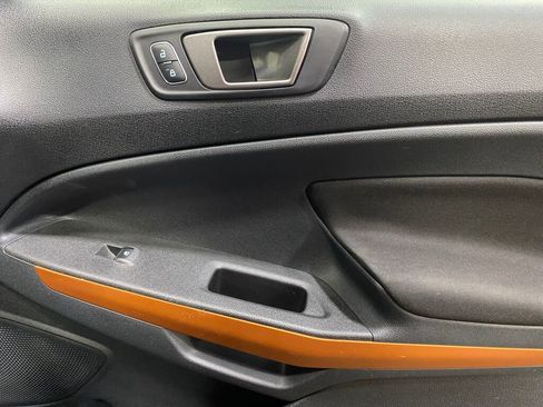 Used 2021 Ford EcoSport SE w/ SE Convenience Package image 23