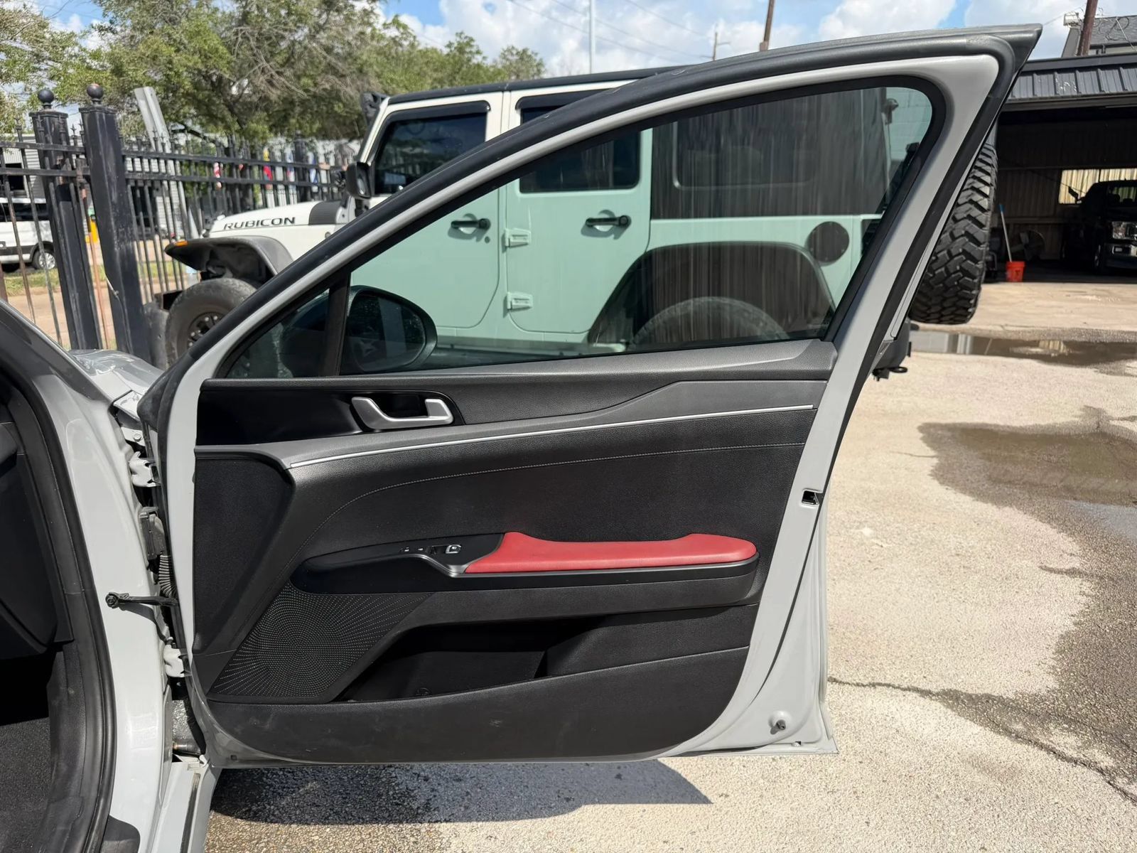 Used 2023 Kia K5 GT-Line w/ GT-Line Premium Package FWD image 9