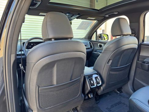 Used 2025 Kia Sorento SX Prestige AWD/4WD image 35