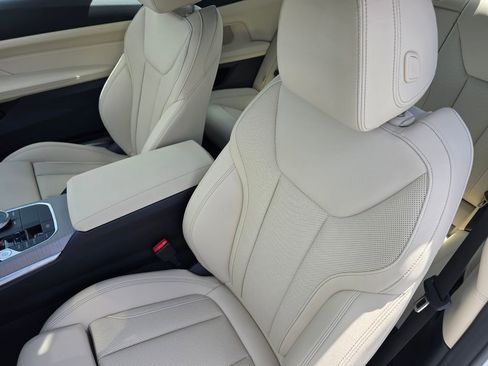New 2026 BMW 430i Coupe w/ M Sport Package RWD image 9