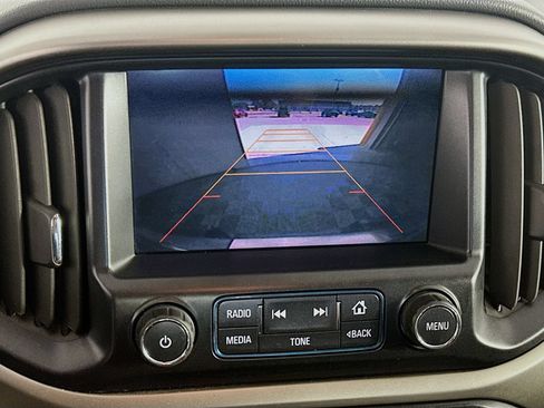 Used 2015 Chevrolet Colorado Z71 AWD/4WD image 13