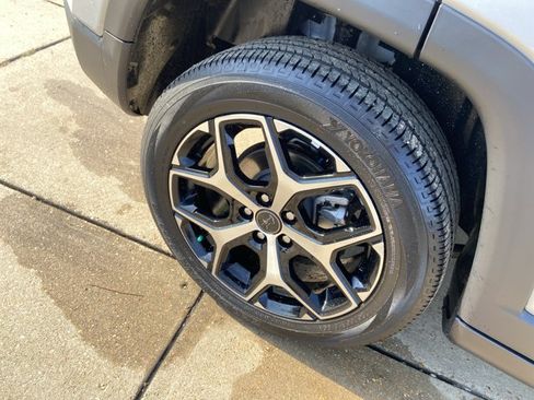 Used 2025 Jeep Compass Limited AWD/4WD image 30