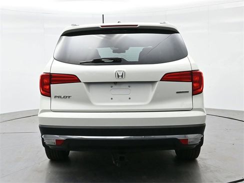 Used 2016 Honda Pilot Touring image 6