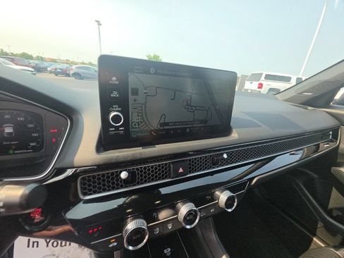 Certified 2024 Honda Civic Sport Touring image 21