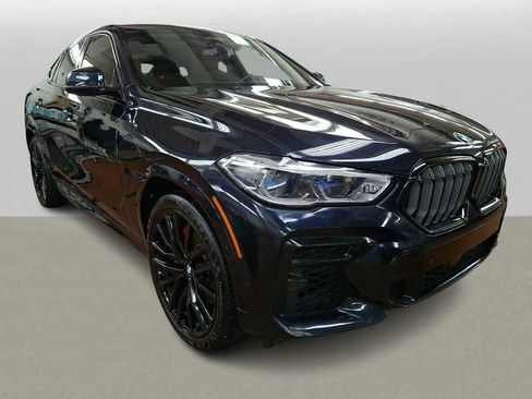 Used 2022 BMW X6 xDrive40i w/ Executive Package image 3
