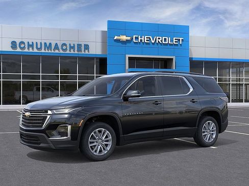 Used 2023 Chevrolet Traverse LT AWD/4WD image 2