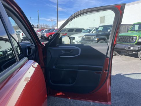 Used 2022 Ford Bronco Sport Big Bend w/ Convenience Package image 9