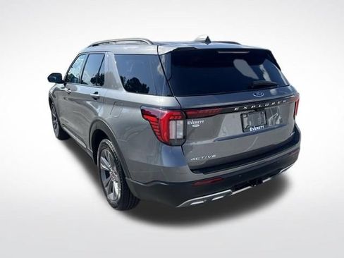 Certified 2025 Ford Explorer Active w/ Active Comfort Package AWD/4WD image 7