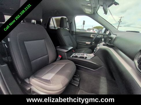 Used 2023 Ford Explorer XLT AWD/4WD image 20