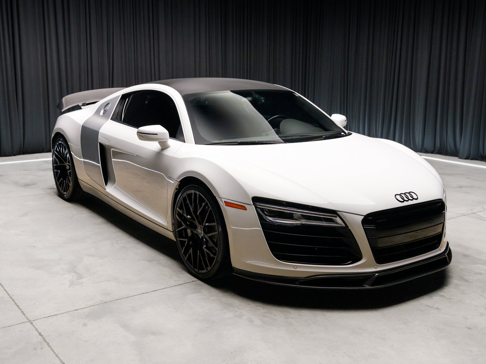 Used 2014 Audi R8 V8 AWD/4WD image 2