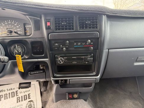 Used 1996 Toyota Tacoma image 20