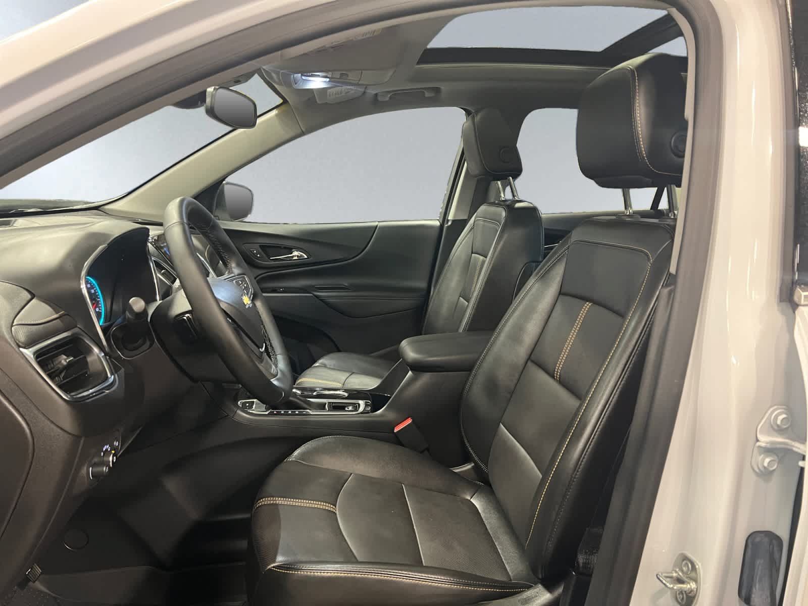 Used 2024 Chevrolet Equinox Premier AWD/4WD image 11