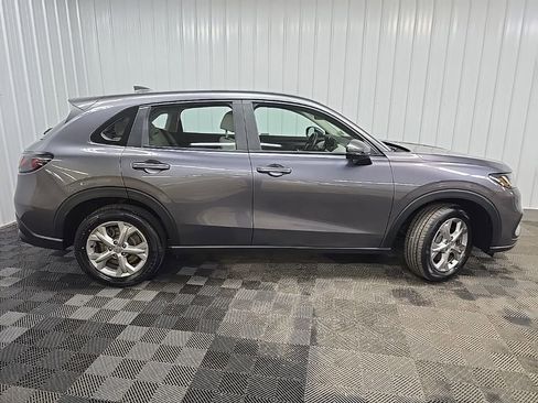 Used 2023 Honda HR-V LX image 2