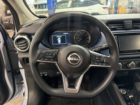 Certified 2025 Nissan Versa SV w/ Trunk Package image 29